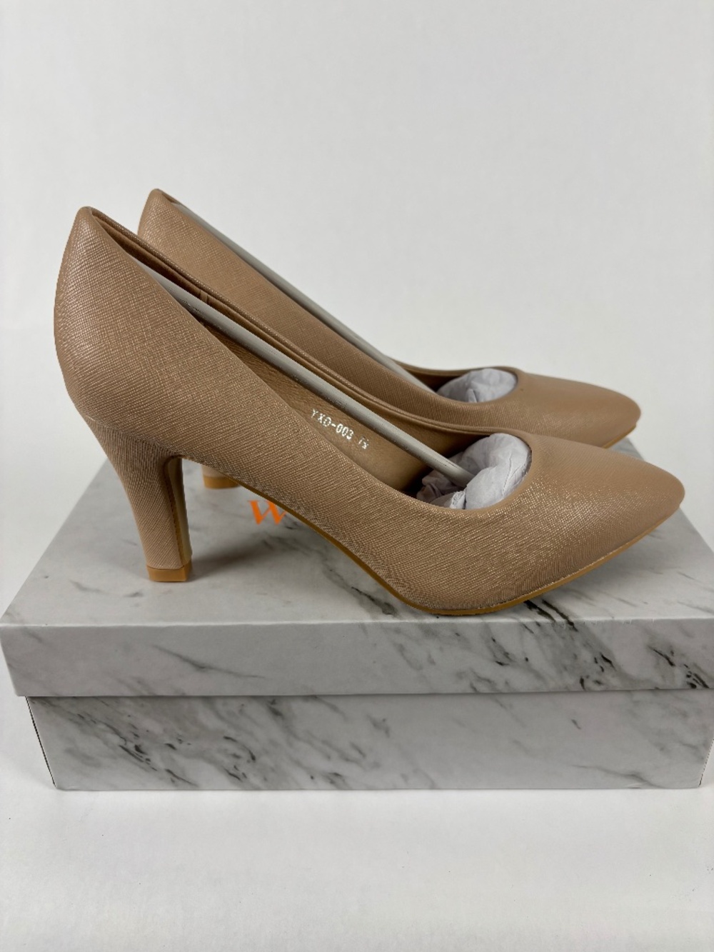 New WuORWu Women's Closed Toe 3-inch Heel Pumps - Picture 1 of 8
